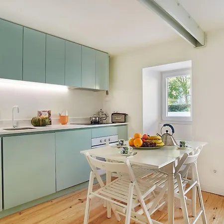 Modern Flat With Double Patio Right Next To Estrela Gardens Appartamento *