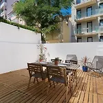 Appartement Modern Flat With Double Patio Right Next To Estrela Gardens *